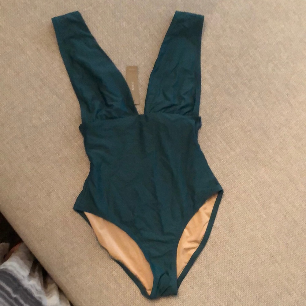 NWT Size 4 J Crew Emerald Green swimsuit